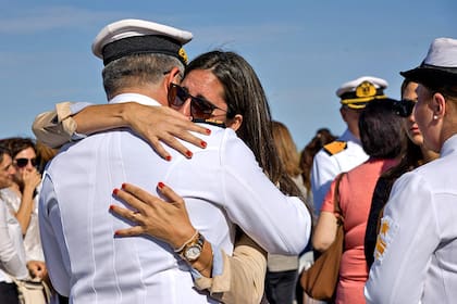 Se leyó una carta con un mensaje que hizo llegar el papa Francisco, en el que invitó a "rezar por el eterno descanso de los 44" tripulantes