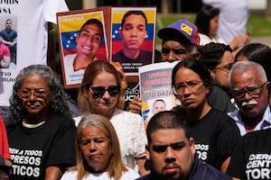 Familiares de presos políticos se reúnen en la Universidad Central de Venezuela, en Caracas, para pedir su liberación
