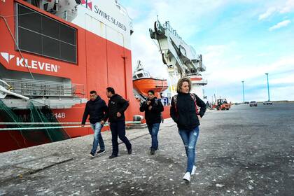 Familiares de tripulantes del ARA San Juan viajaron a bordo del Seabed Constructor como veedores