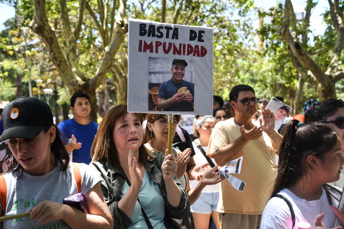 Familiares y amigos de Lucas Escalante reclaman por su desaparición