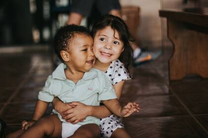 Familias con alto nivel de pobreza pueden recibir apoyo económico del programa Family First (Unsplash)