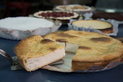 Famosa por tener mucho relleno y poca masa, es un hito del barrio que cambió de manos pero mantuvo la receta original hasta la fecha