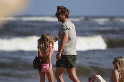 Según trascendió, Benjamín Vicuña recibió el año junto a sus tres hijos mayores -Bautista, Beltrán y Benicio-, fruto de su relación con Carolina Pampita Ardohain, y con Magnolia y Amancio, los más pequeños, hijos de La China Suárez