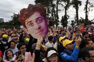 Fervor por Colapinto: una multitud de fanáticos y familias revoluciona Palermo