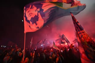 La ciudad multicultural que intenta cambiar su imagen y que celebró con el fuego azul de los marginales