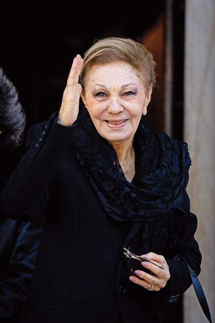 Farah Diba en una imagen de 2023, tomada durante el funeral del rey Constantino II de Grecia. (Photo by Patrick van Katwijk/Getty Images)