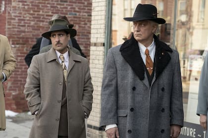 Fargo: Jason Schwartzman y Tommaso Ragno, en una escena de la cuarta temporada