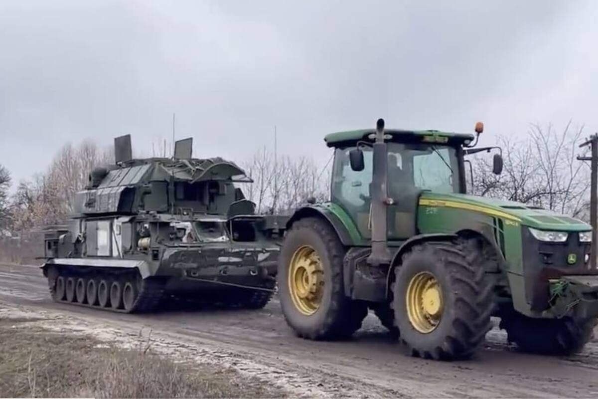 Farmers Stealing Tanks, el juego que homenajea a los granjeros ucranianos que robaron tanques rusos en la invasión