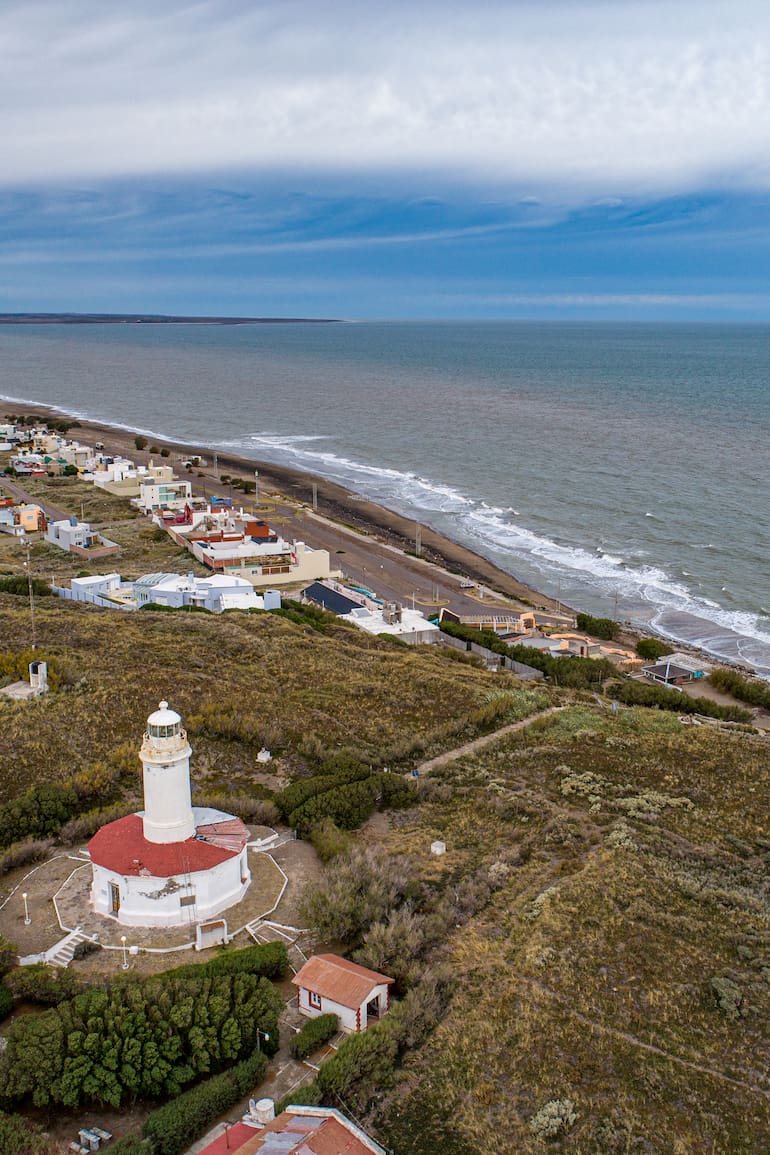 Faro en balneario El Cóndor, Río Negro.