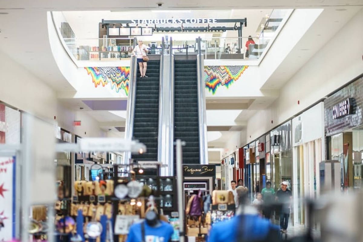 Fashion Outlets of Chicago, el centro comercial más barato, según ChatGPT