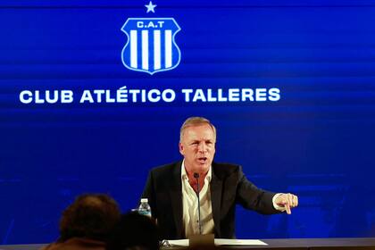 Fassi presidente del Club Atlético Talleres, en conferencia de prensa