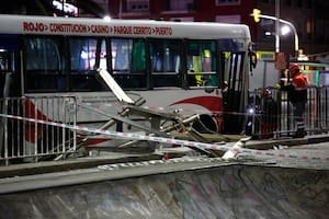 Siguen graves tres heridos por el colectivo fuera de control que mató a una joven en Mar del Plata