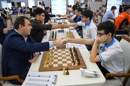 Faustino Oro asumió la responsabilidad del primer tablero en la 46ª Olimpiada de Samarcanda