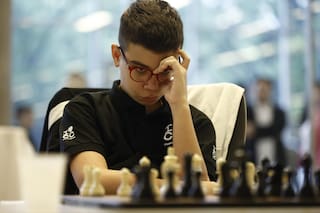 Faustino Oro empezó con todo, pero ahora le toca medirse con un histórico: Alexei Shirov