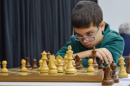 Faustino Oro se presentó en el mundial de partidas rápidas ante los pesos pesados del mundo del ajedrez de todas las edades