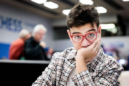 Faustino Oro sumó un triunfo y un empate en la segunda jornada del Abierto que disputa en Moscú