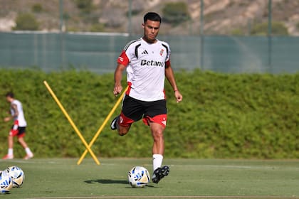 Fausto Vera, uno de los dos futbolistas de River que fue reemplazado en el primer tiempo por Coudet en Salta