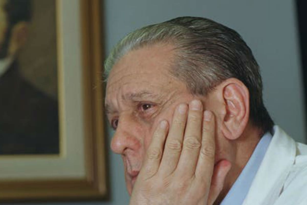 Favaloro dejó siete cartas, en una de ellas denunció el sistema corrupto en la medicina