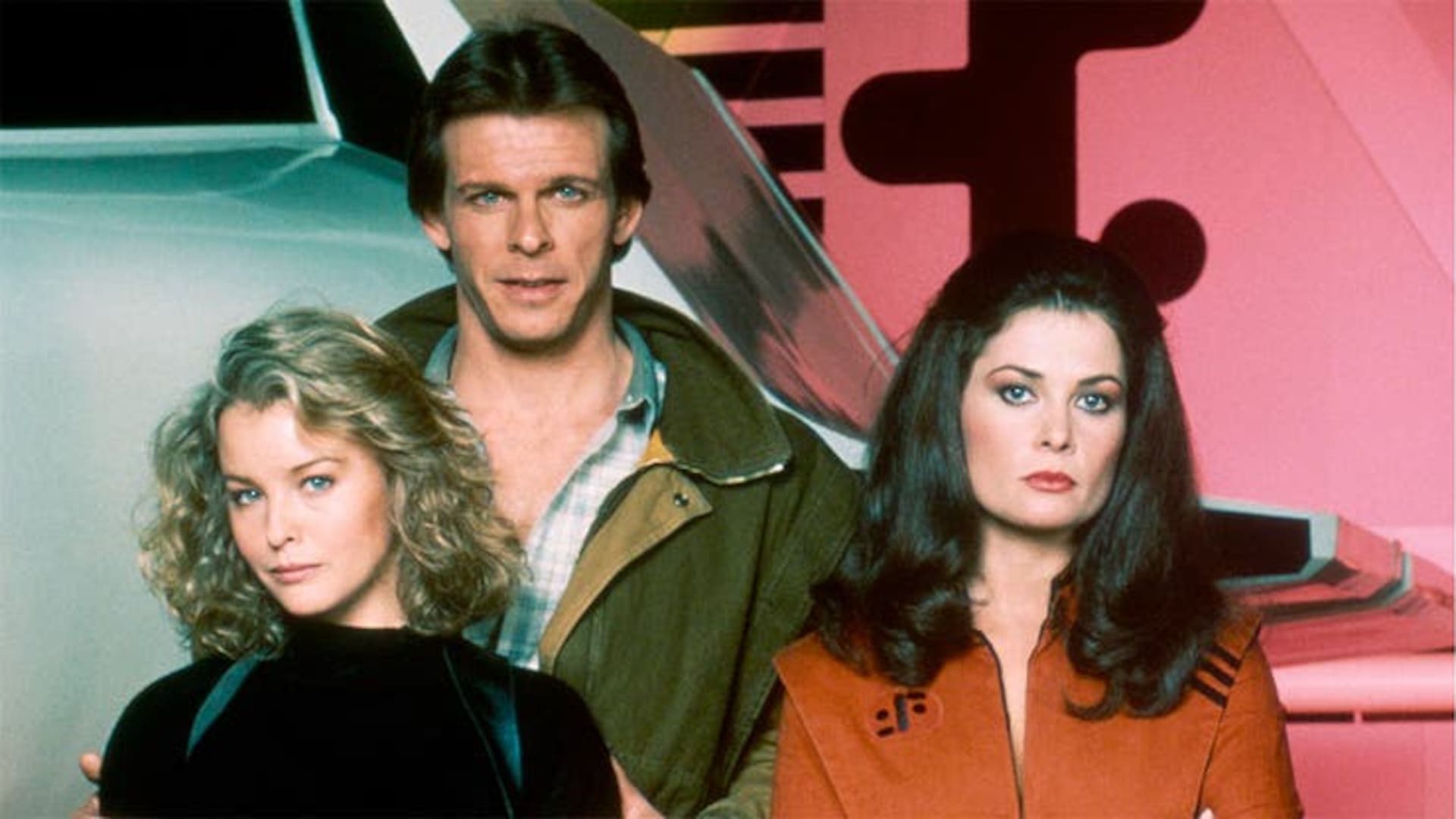 Mar Singer como Mike Donovan, en la ochentosa V: Invasión Extraterrestre