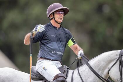 Mariano Aguerre, capitán de Los Machitos; tras mantener la categoría, evaluará si sigue jugando