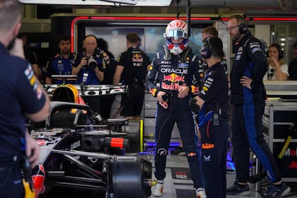 Federación de fútbol de Qatar pospone partidos por tensiones tras ataques a Irán