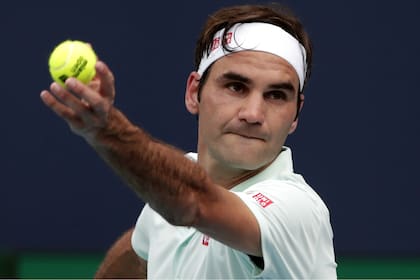 Federer, al servicio; el suizo se enfrentará en octavos con Medvedev