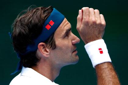Federer durante su triunfo ante Daniel Evans
