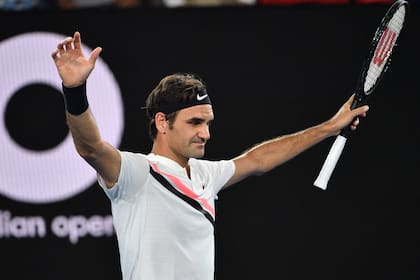 Federer sigue su camino en Australia
