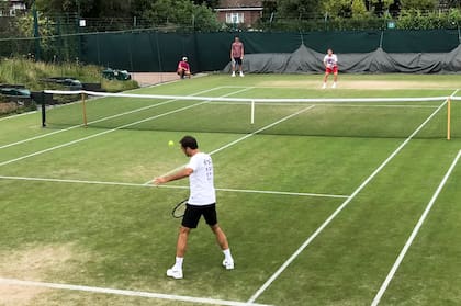 Federer y Diego Schwartzman se entrenan en All England