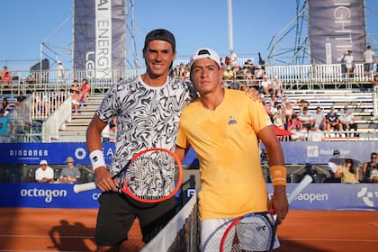 Federico Coria y Sebastián Báez en la previa de la final del Córdoba Open 2023, que consagró al bonaerense en tres sets