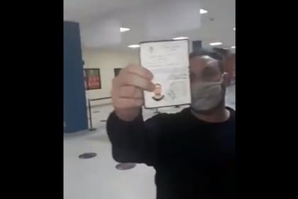 Federico Fagioli fue retenido en el aeropuerto de Bolivia