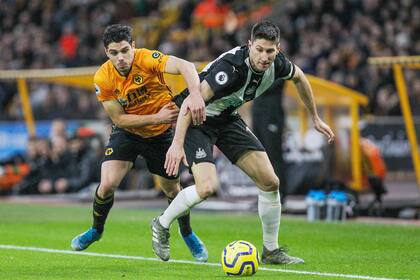 Federico Fernández, el zaguero argentino que juega en Newcastle