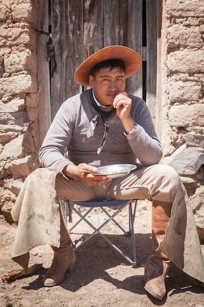 Federico Flores es hermano de Delfín y guía baqueano.