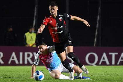 Federico Lértora le gana a la marca de Alfio Oviedo