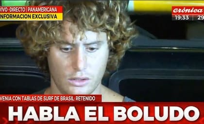 Federico Llamas dice que muchos periodistas y muchos medios lo acosaron. Crónica, por ejemplo, desde su videograph, lo trató de "boludo".