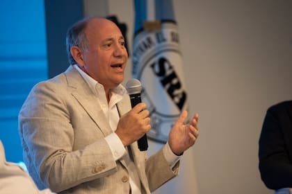Federico Mayer, fundador del Club AgTech, durante la presentación de su libro “AGRO 10X: La plataforma para potenciar Argentina”