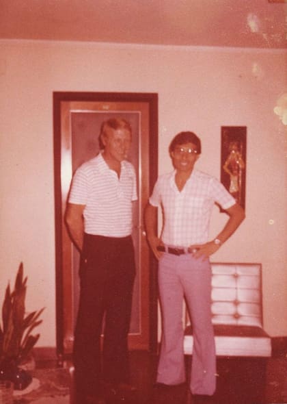 Federico Sacchi (izquierda) y Carlos Armúa (derecha). Sacchi, su héroe, lo incorporó al cuerpo técnico de la selección olímpica que iba a viajar a los Juegos Olímpicos de 1980