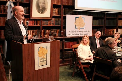 Federico Sturzenegger brindó una charla en el Colegio de Abogados