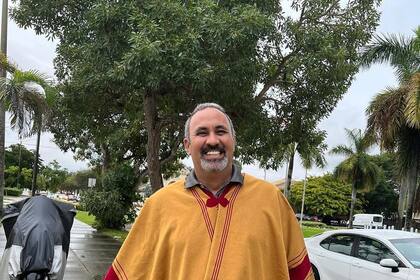 Federico Terán creó "Empanadas Grill" junto a y Maite González Dalponte.