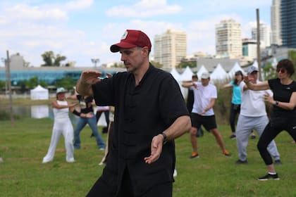 Federico Vila en una clase de Taichi