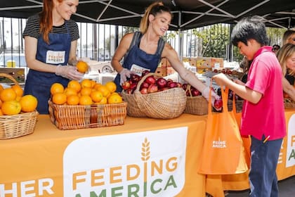 Feeding America hace mucho hincapié en las ayudas alimentarias (Foto: Feeding America)