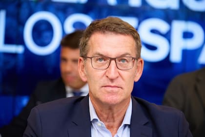 Feijóo carga contra García Ortiz por "atreverse" a dar un discurso delante del TS y acusa a Sánchez