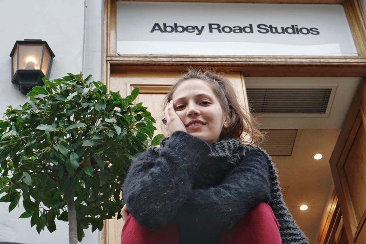 Feli Colina: de Salta al subte y de ahí a Abbey Road