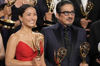Los premios Emmy brillaron con luz propia en una noche con sorpresas, récords y un perfecto dúo de anfitriones