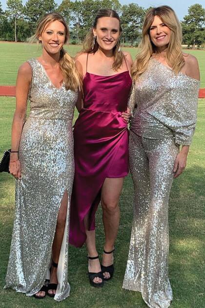 Felices, Mili, Sofía e Isabel durante la fiesta en La Aguada Polo Club.