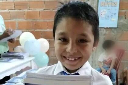 Felipe Bautista Yedro, de nueve años, fue atropellado y en una segunda maniobra de otro patrullero murió en el acto; su hermano de 5 años también sufrió el golpe de la camioneta y tiene múltiples fracturas