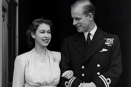 Felipe, duque de Edimburgo y príncipe consorte del Reino Unido, con su esposa la reina Isabel II del Reino Unido.