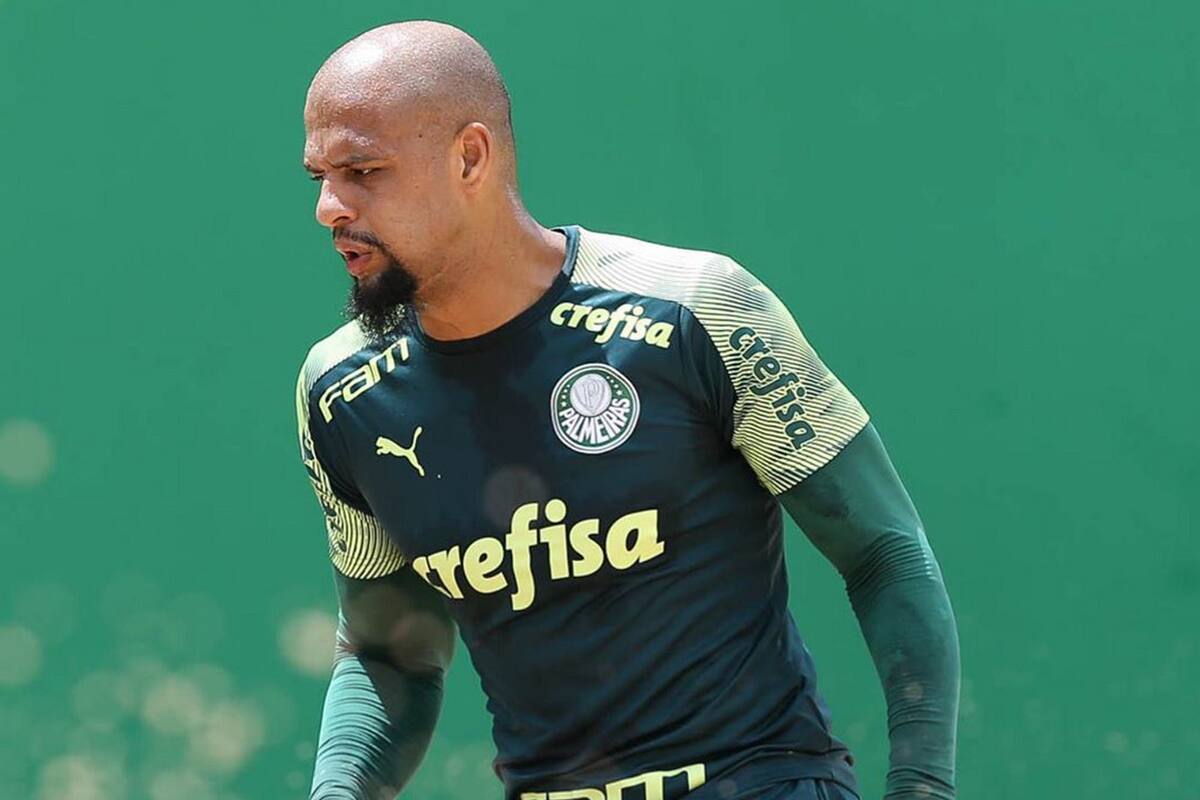Felipe melo, mediocampista del Palmeiras, conocido por su juego brusco