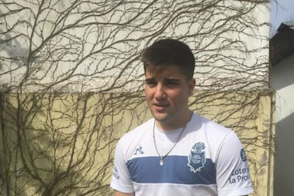 Felipe Miceli, el joven hincha tripero que publicó la noticia falsa sobre la llegada de Maradona a Gimnasia cuando las conversaciones no habían ni arrancado.