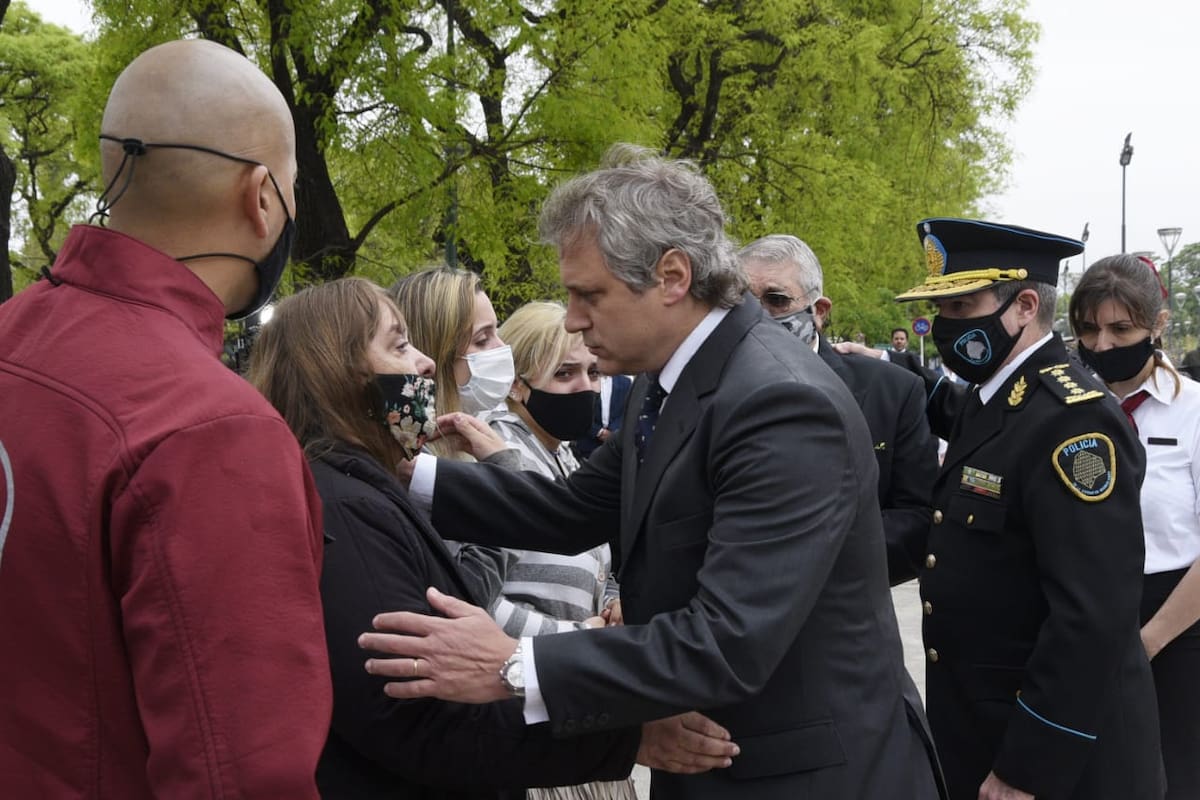 Felipe Miguel y D’Alessandro encabezaron homenaje a Policías de la Ciudad caídos en cumplimiento del deber